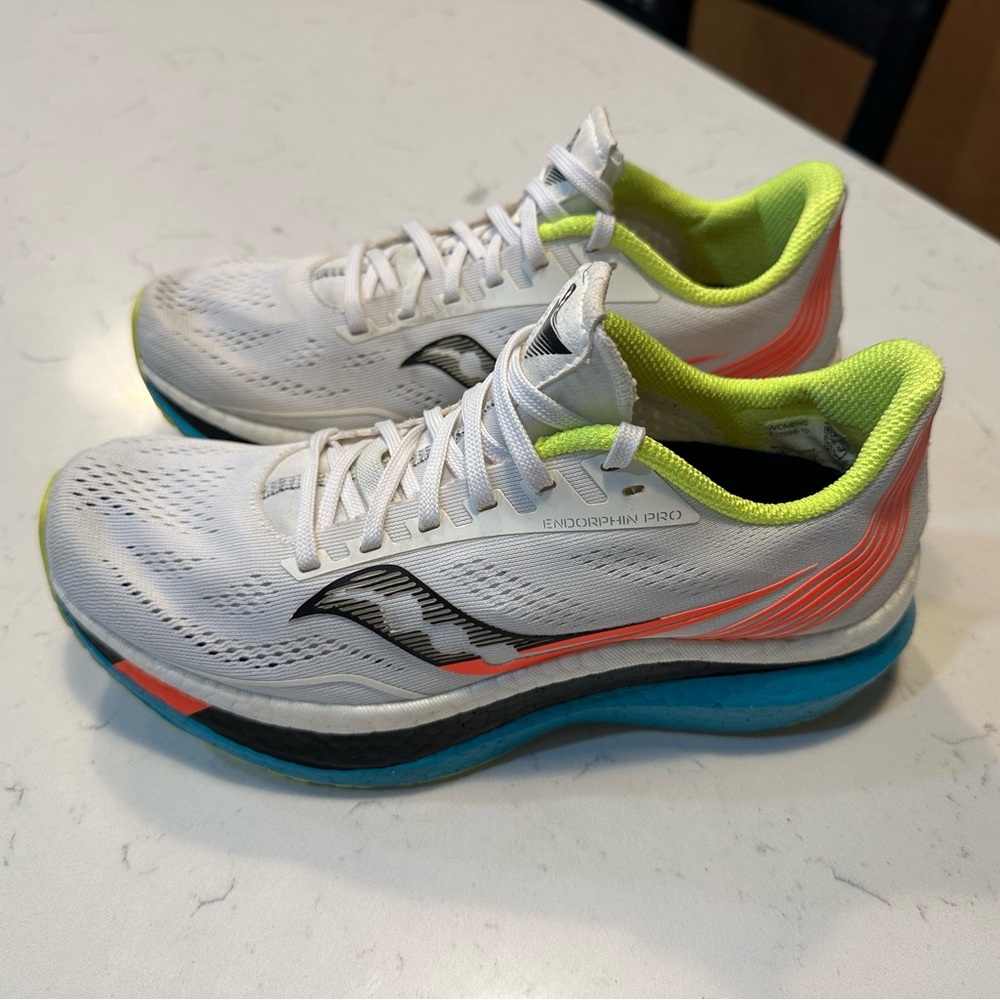 Saucony Women Endorphin Pro S10598-10 White Running Shoes Sneakers Size 7